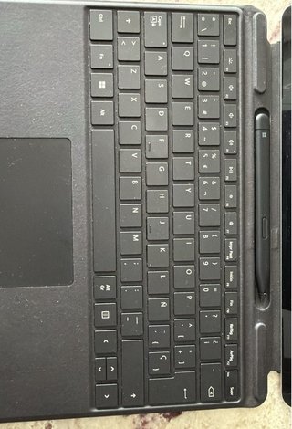 Microsoft Surface Pro 8 i7 13