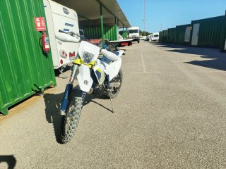Moto enduro Husqvarna FE 250 2025