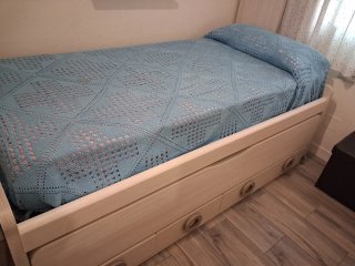 Cama nido con 4 cajonesy los colchones