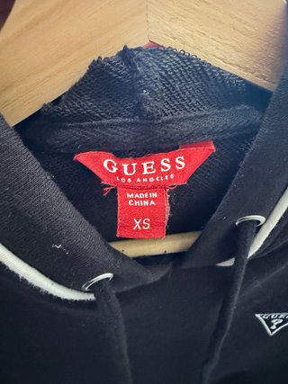 Sudadera Guess Negra con Capucha