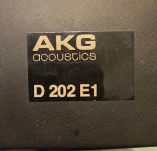 Micrófono dinámico vintage AKG D2