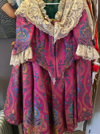 Traje de Fallera