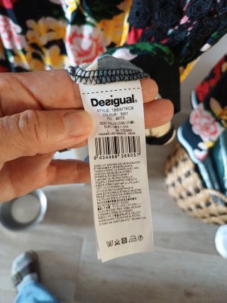 Camisa Desigual floral talla L