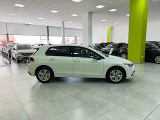Volkswagen Golf Life 1.0 eTSI 110CV DSG MHEV