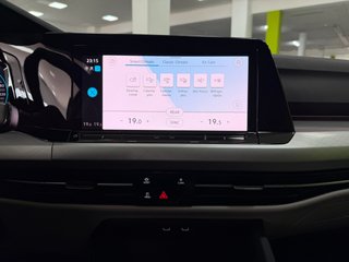 Volkswagen Golf Life 1.0 eTSI 110CV DSG MHEV