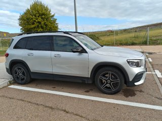 Mercedes-Benz GLB 2023