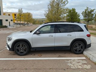 Mercedes-Benz GLB 2023