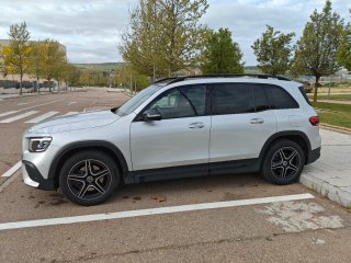 Mercedes-Benz GLB 2023