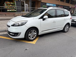 Renault Grand Scenic 2012