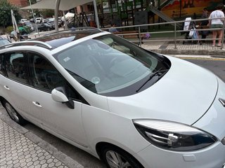 Renault Grand Scenic 2012