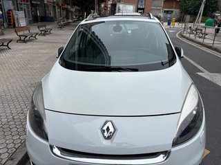 Renault Grand Scenic 2012
