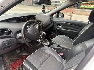 Renault Grand Scenic 2012