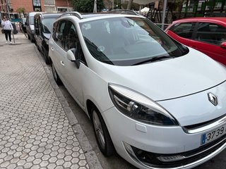 Renault Grand Scenic 2012
