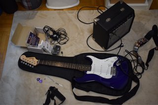 Guitarra Eléctrica Squier Strat by Fender