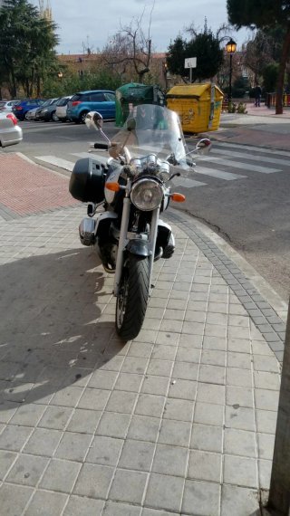 BMW R1100R Naked