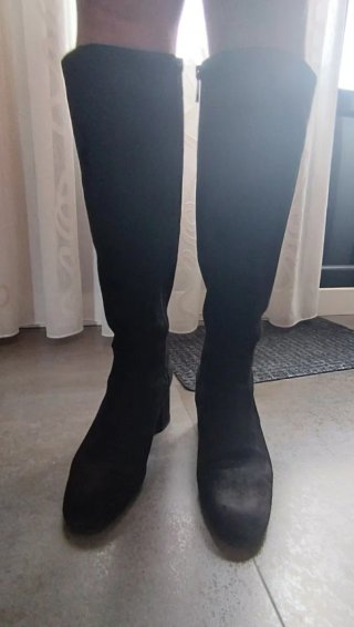 Botas altas de ante negro