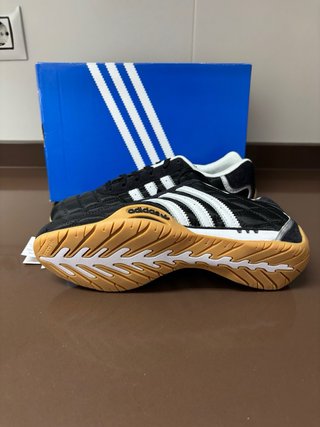 Adidas Adiracer LO Negras talla 37 1/3