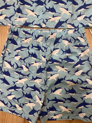 Pijama de Tiburones Talla 7-8 Años