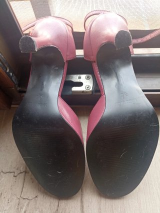 Zapatos de tacón Bata COLOR BURDEOS talla 36