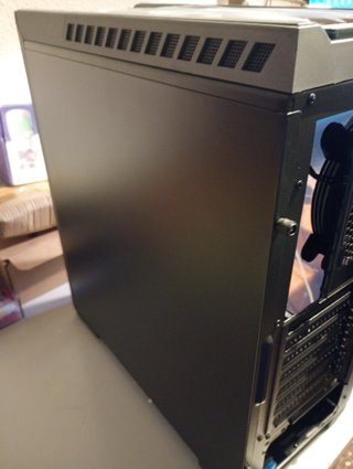 Caja PC Versus Cristal con 5 Ventiladores RGB