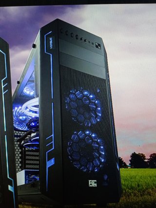 Caja PC Versus Cristal con 5 Ventiladores RGB