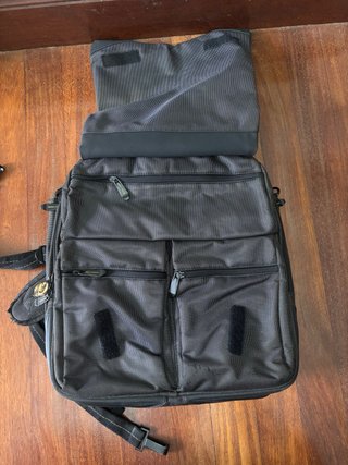 Mochila de Adolfo Dominguez Negra