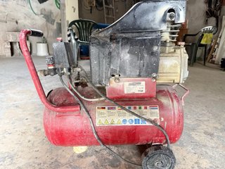Compresor Brüder Mannesmann 24L 2CV