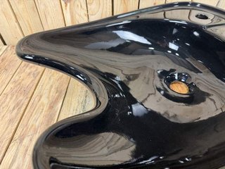 PORCELANA PARA LAVACABEZAS NEGRA MOD.3