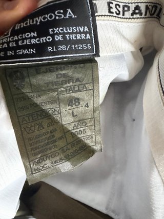 Traje de bonito bastante bien.