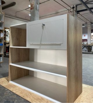Mostrador Vitrina de Madera y Cristal