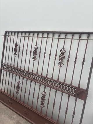 Puerta de Cochera de Hierro Forjado