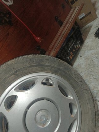 Rueda Goodyear Eagle NCT5 185/65R15