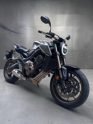 Honda CB650R (2021) carnet A2