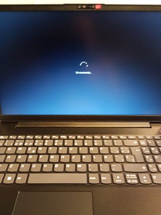 Portátil Lenovo i5 16GB RAM 512GB SSD