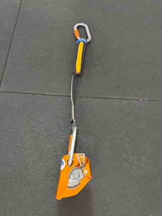 Anticaídas Petzl ASAP con absorbedor