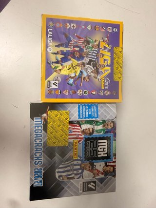 Lote Panini caja Liga Este y Megacracks