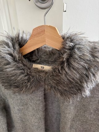 Chaqueta YD con cuello de pelo