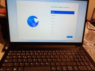 Portátil Lenovo V15 i5 16GB 512GB SSD