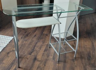 Mesa Auxiliar de Cristal y Metal