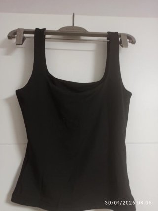 Camiseta de tirantes negra