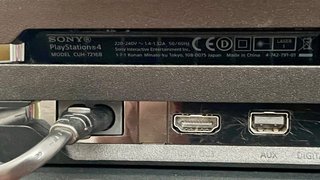 PlayStation 4 Pro 1TB + Mando + NBA 2K18