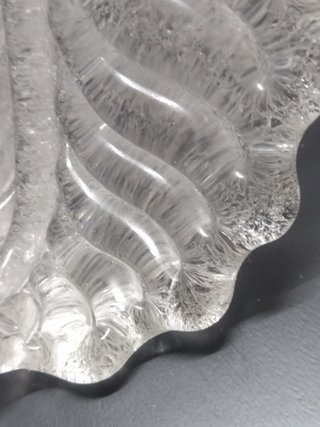 Foglia bassa con punta curvata