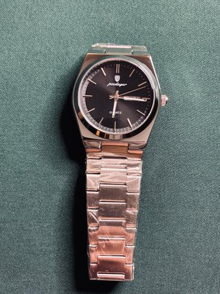 Reloj Poedagar Plateado y Negro