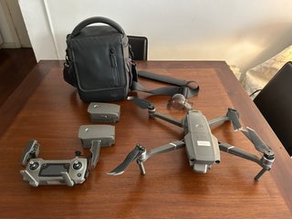 DJI Mavic 2 Pro Drone con Accesorios