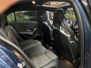 Mercedes-Benz Clase A35AMG FULL EXTRAS