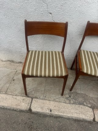 4 Sillas Danesas de Teca