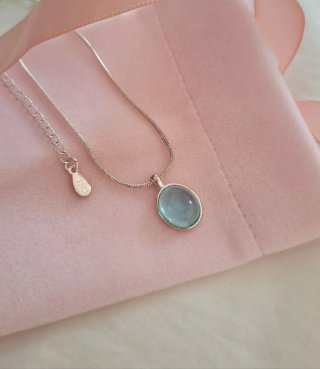 Collar de Plata con Piedra de Luna