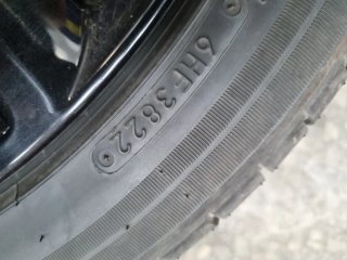 Neumáticos 215/45 R18