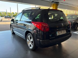 Peugeot 207 año 2010