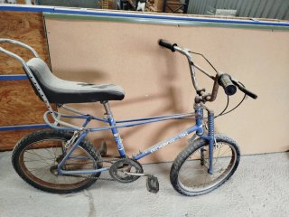 Bicicleta BMX antigua azul